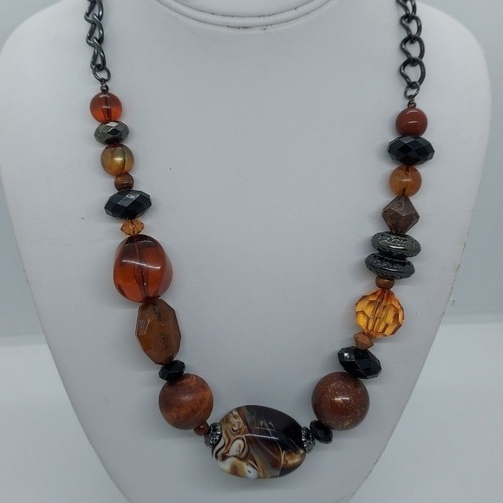You and I gun metalā brown bead necklace